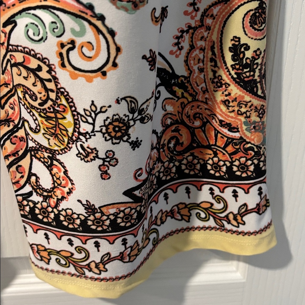 Patterned pants - Picture 7 of 7